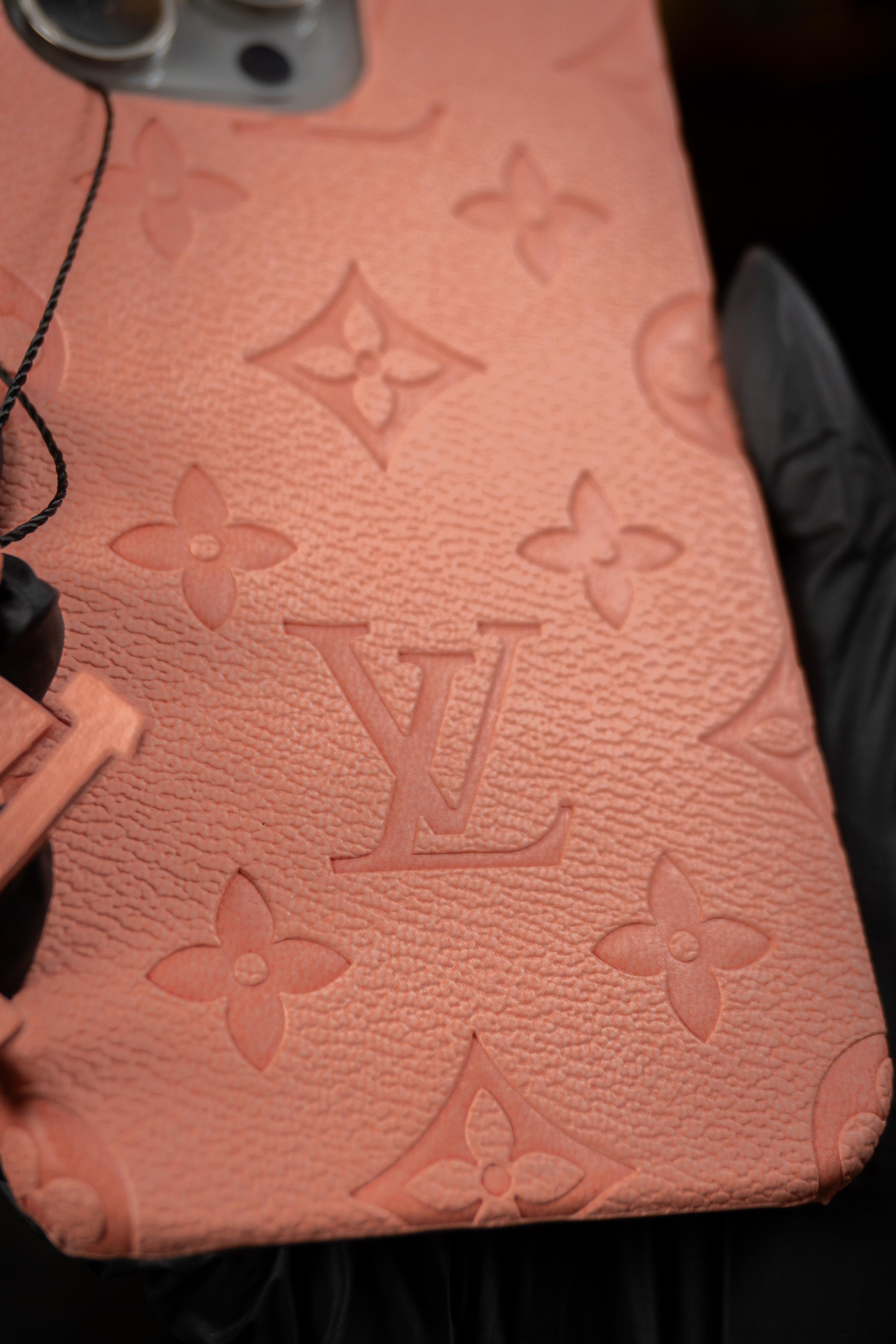 Cases LV