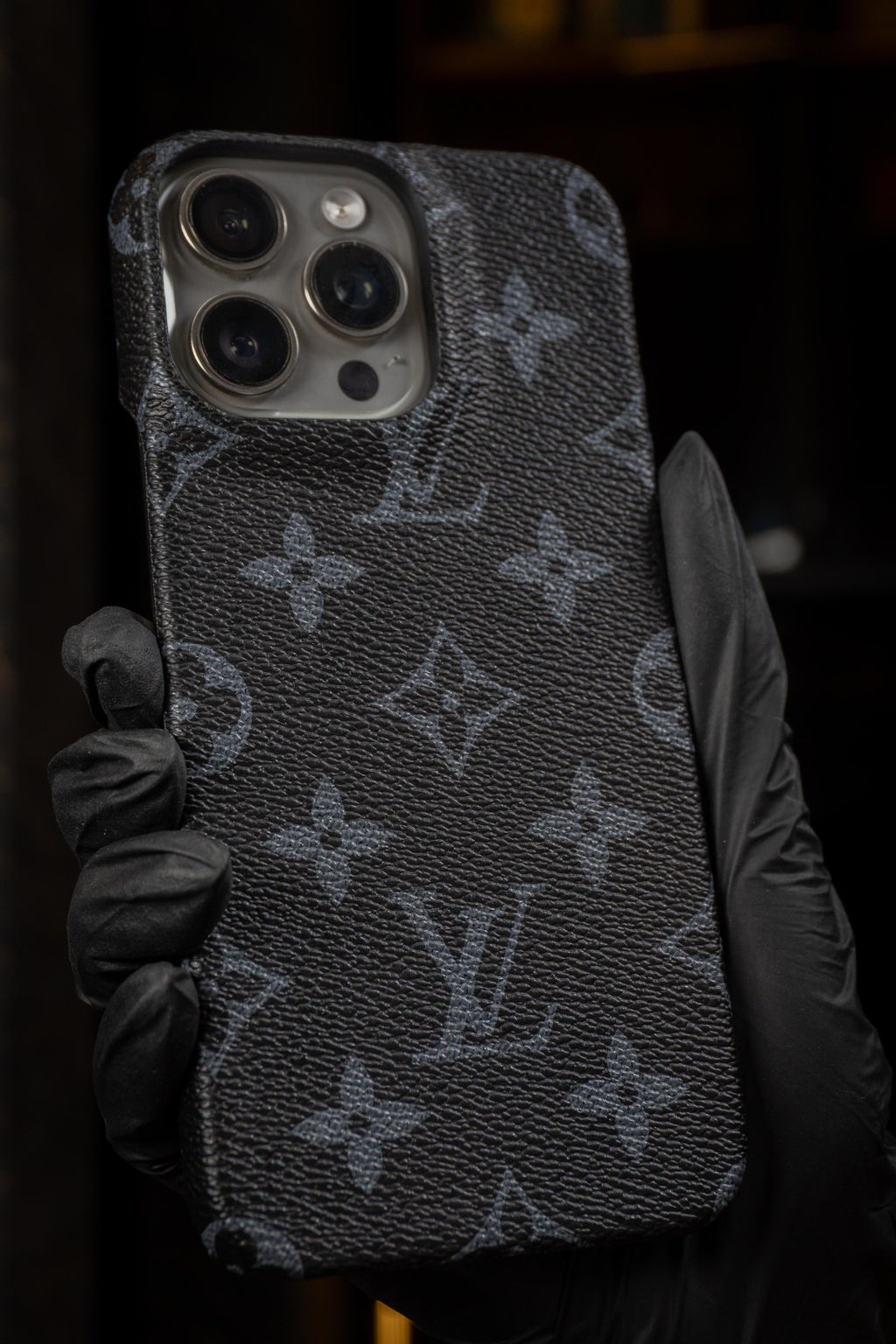 Cases LV