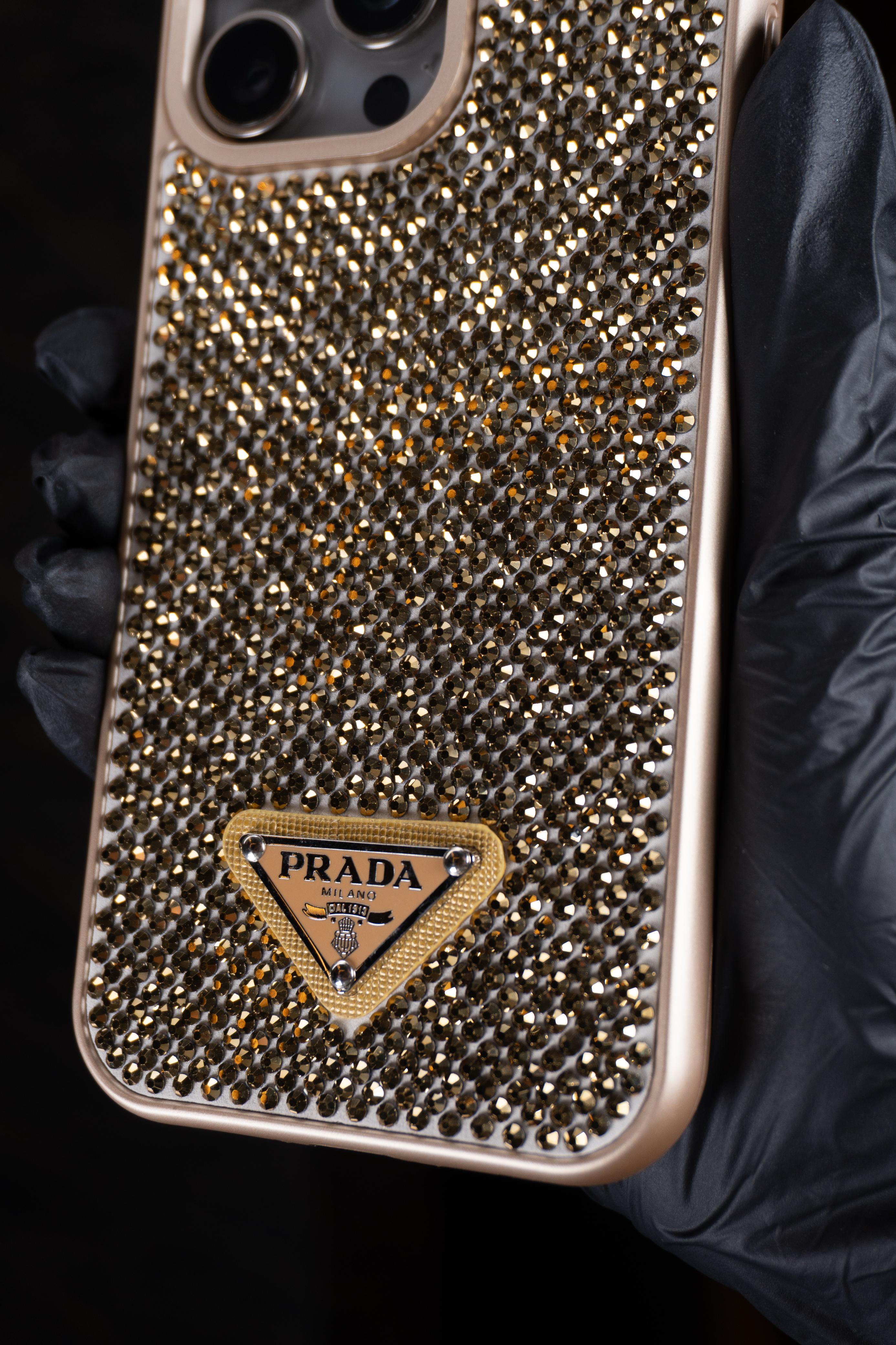 Cases Prada