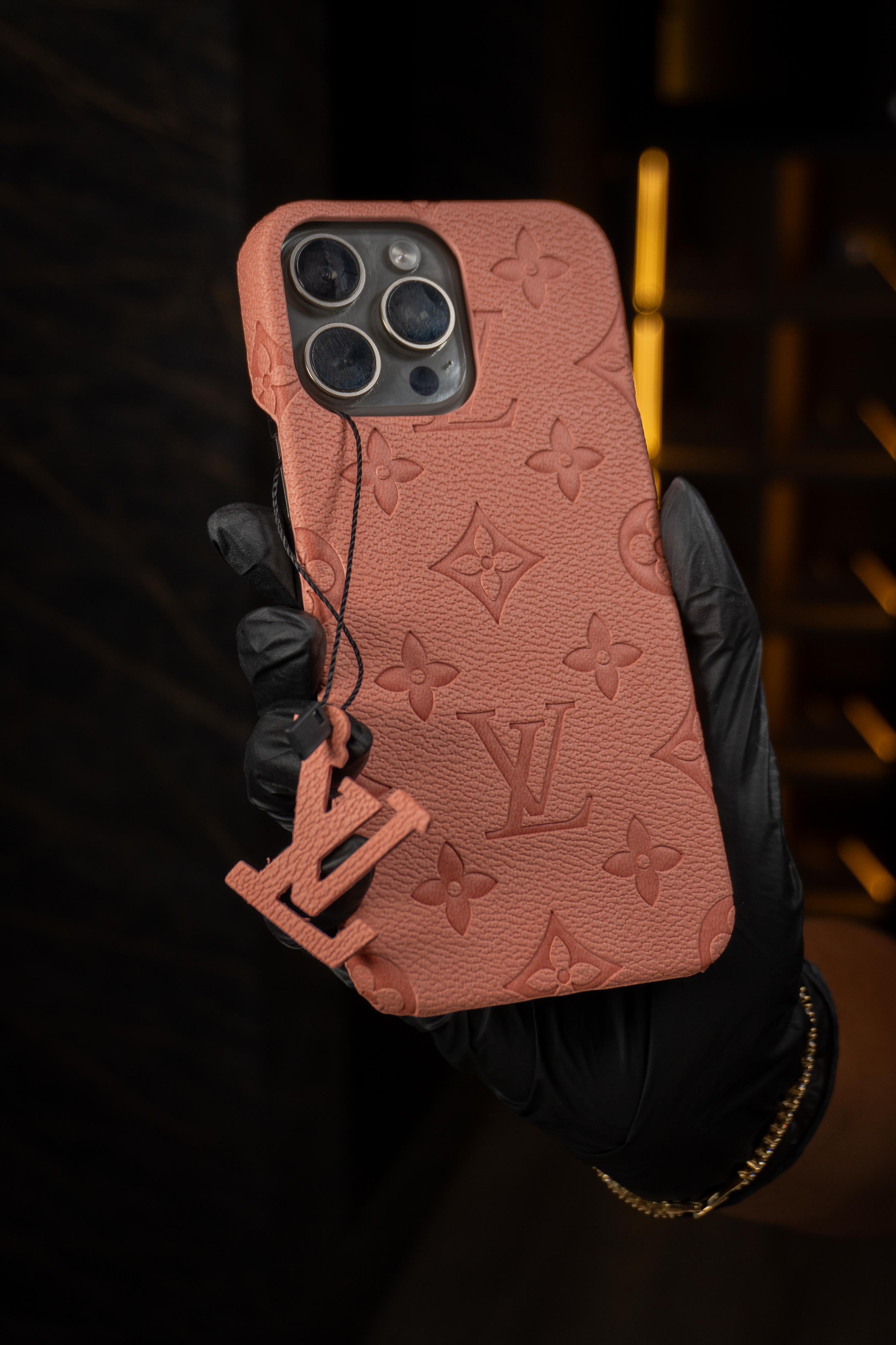 Cases LV