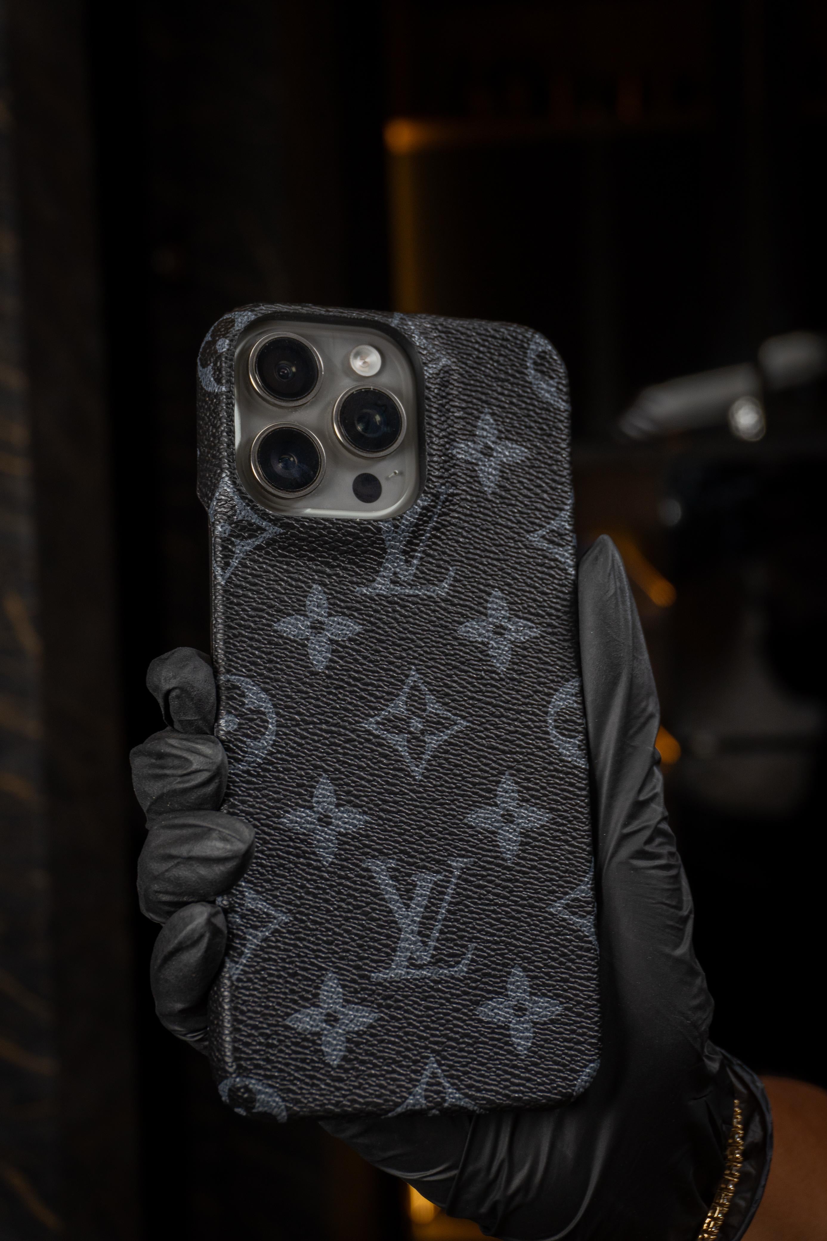 Cases LV