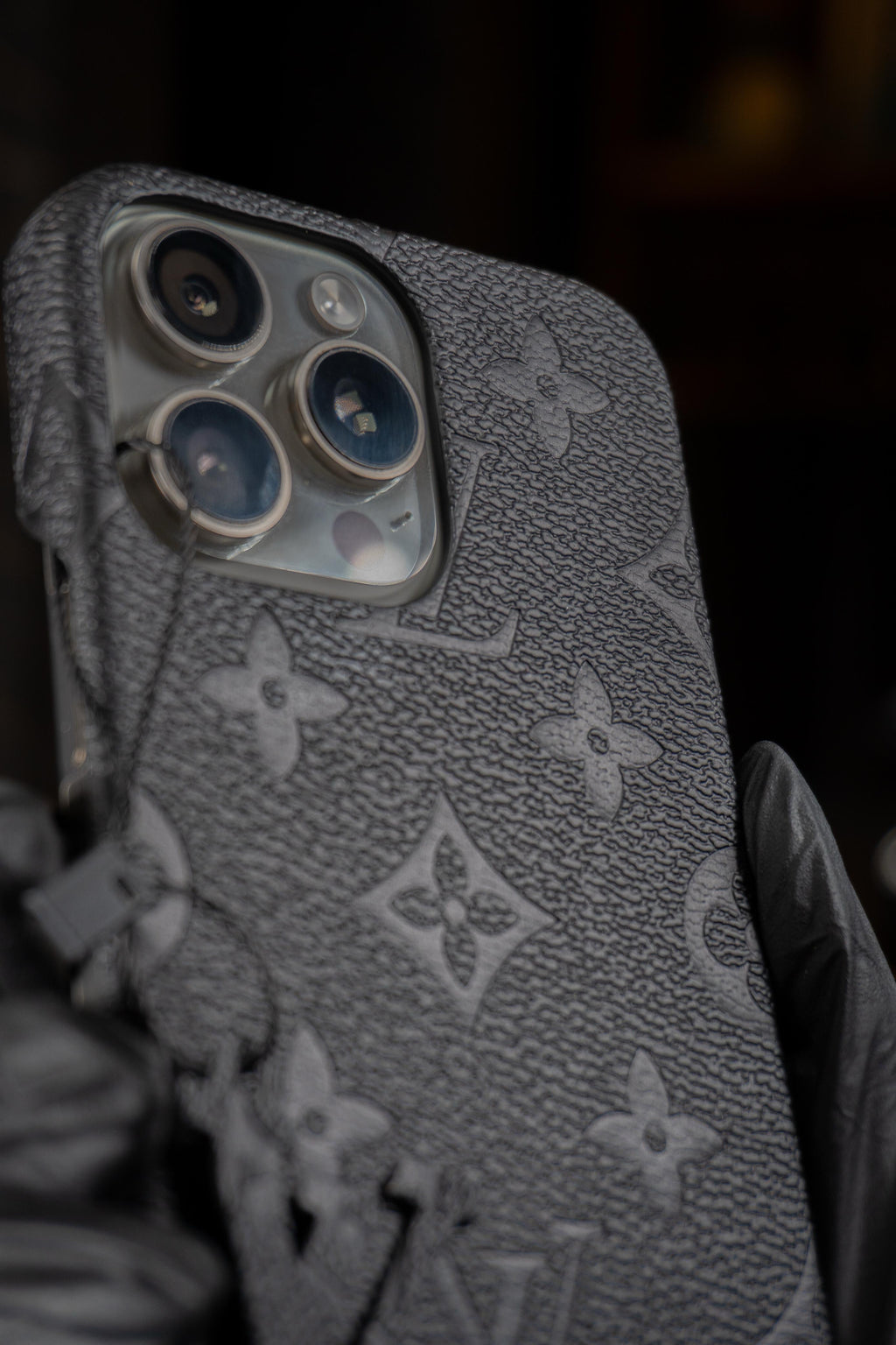 Cases LV