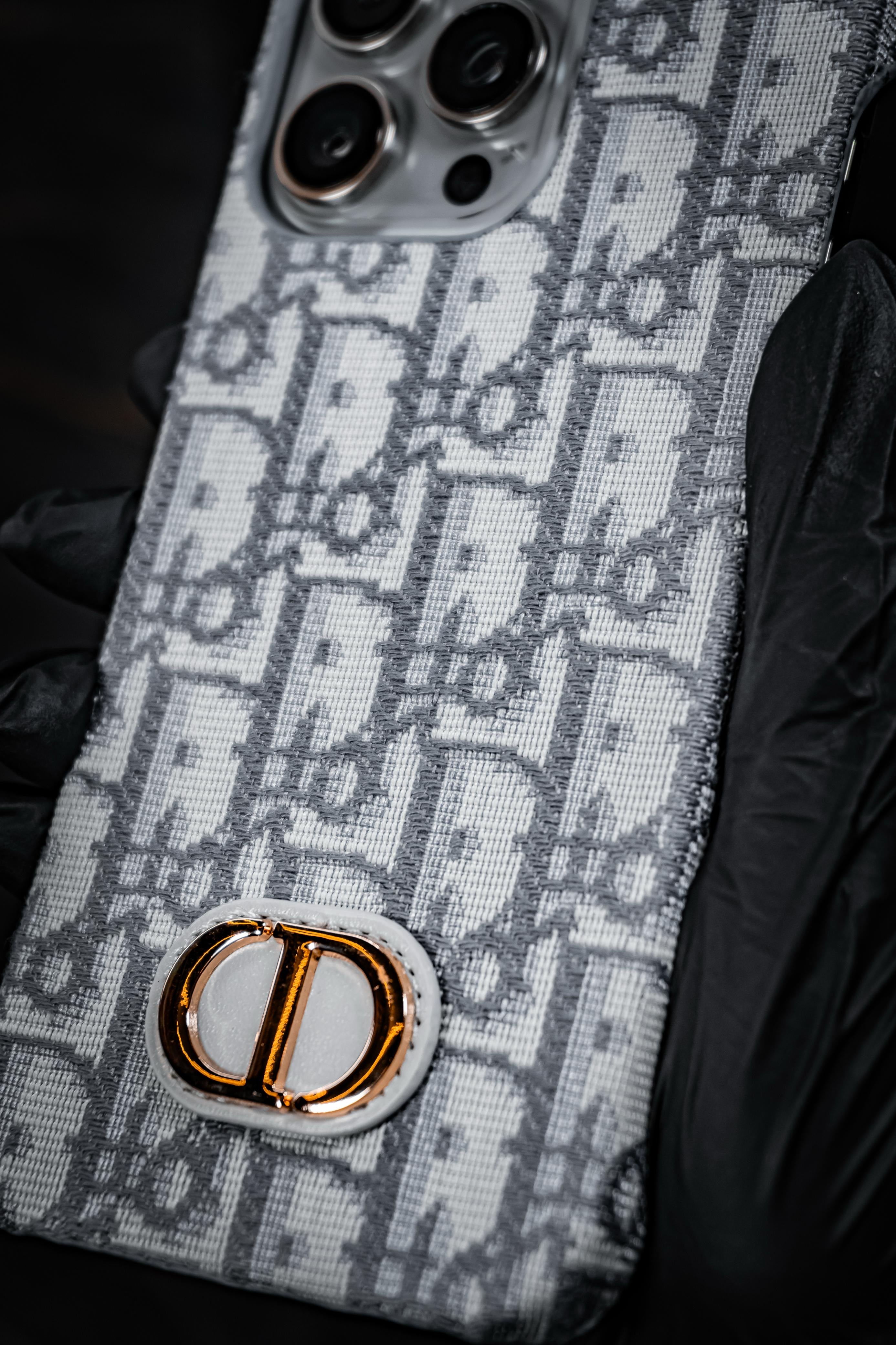 Cases Dior Claro